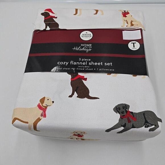 Other - Winter Wonderlane Three-piece Flannel Sheet Set. Labrador‎ Dogs Twin